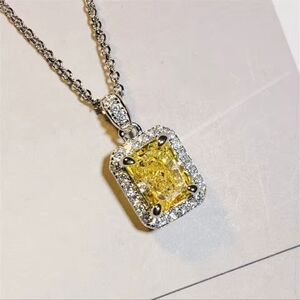 Yellow and Silver Gemstone Necklace